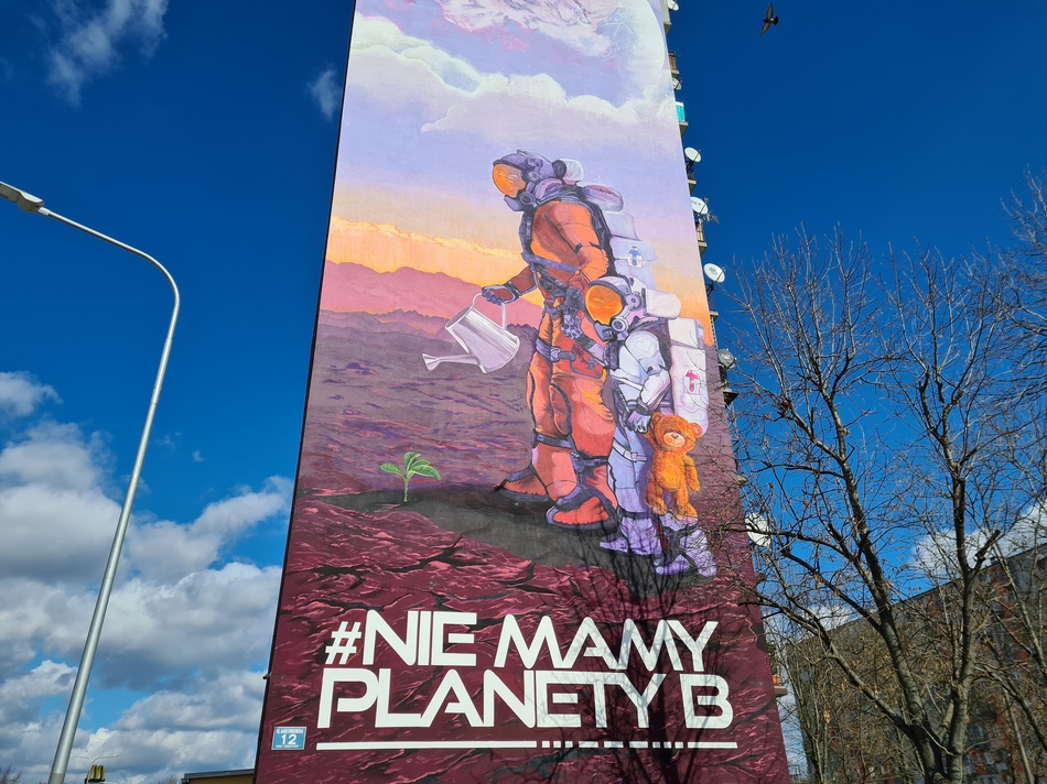 Ekologiczna rewolucja. Oczyszczają powietrze mural powstał w Kielcach (ZDJĘCIA)
