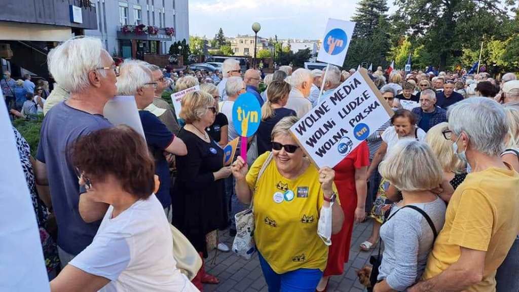 Przez Kielce przeszła manifestacja w obronie TVN