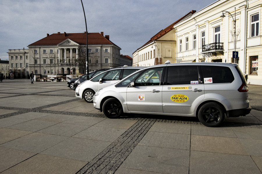 Taksówkę w Kielcach zamówisz także przez smartfona 