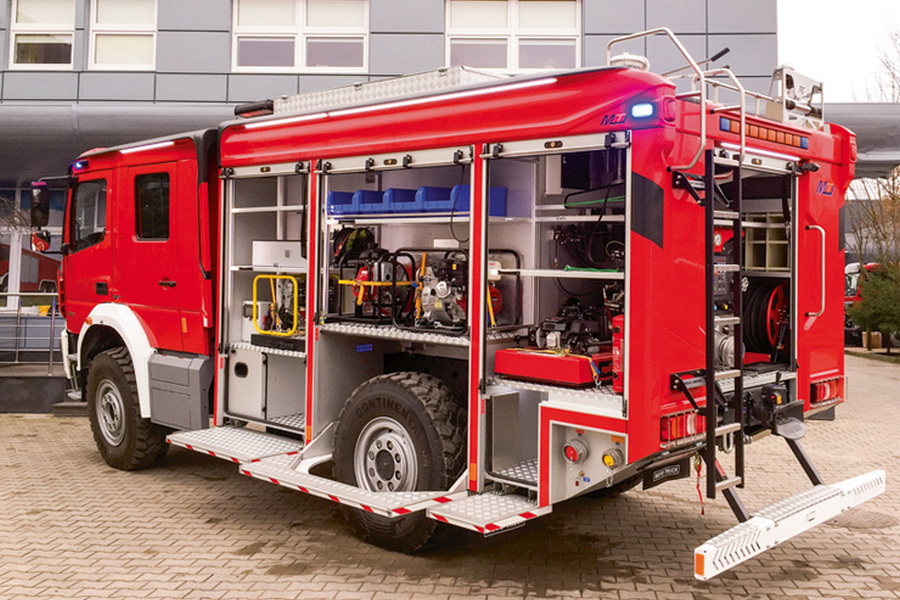  Nowy wóz ratowniczy za prawie milion dla strażaków z Wolicy