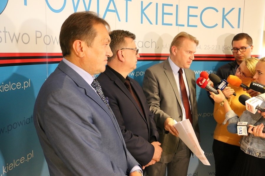Uszczuplają Powiatowy Urząd Pracy w Kielcach. Reorganizacja i zwolnienia