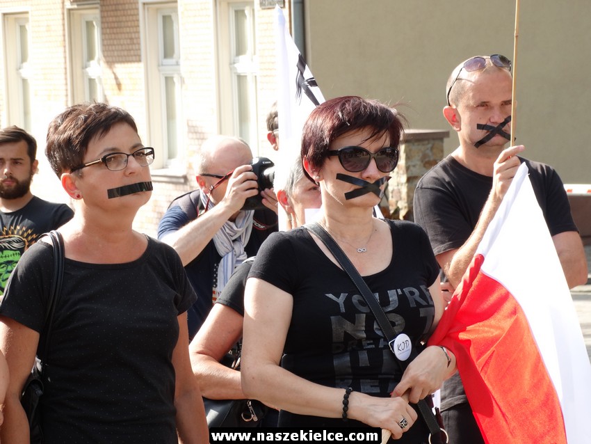  Czarny protest KOD-u w Kielcach 05.07.2016 