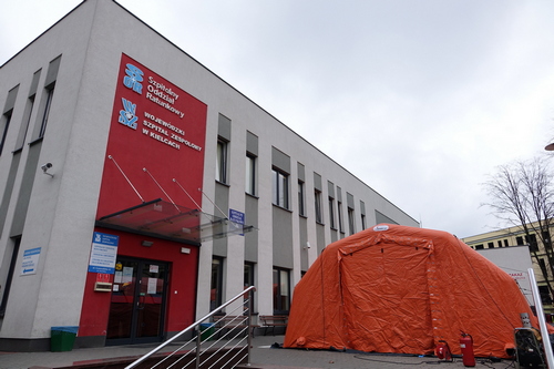 kielce wiadomości Zakażone pielęgniarki w szpitalu na Czarnowie. Pacjenci ewakuowani do Starachowic 