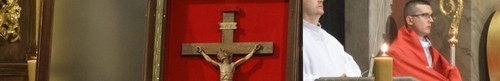 kielce wiadomości Krzyż Papieski Jana Pawła II peregrynowany w kieleckiej Katedr