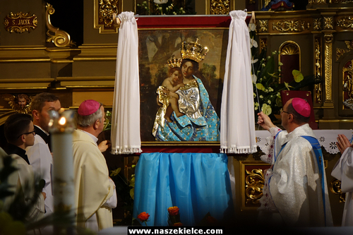 kielce wiadomości Prymas Polski w Piekoszowie. Poświęcił "szaty dla Maryi" (ZDJĘCIA,WIDEO) 