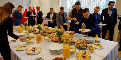 kielce wiadomości Wojewoda zaprosiła dziennikarzy na świąteczne jajko (ZDJĘCIA) 