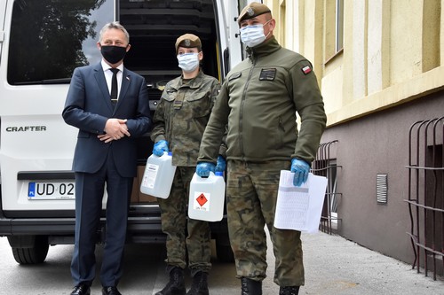 kielce wiadomości Wojewoda rozdysponował kolejną partię środków ochronnych dla szpitali