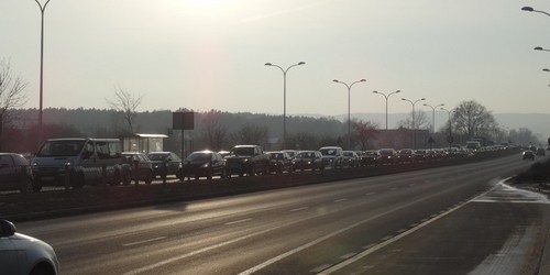 kielce wiadomości Kierowca Astry zakorkował ulicę Krakowską (ZDJĘCIA) 