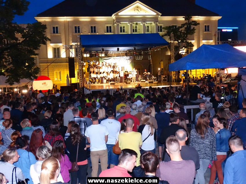 IV Uwielbienie w centrum Kielc 30.05.2016 