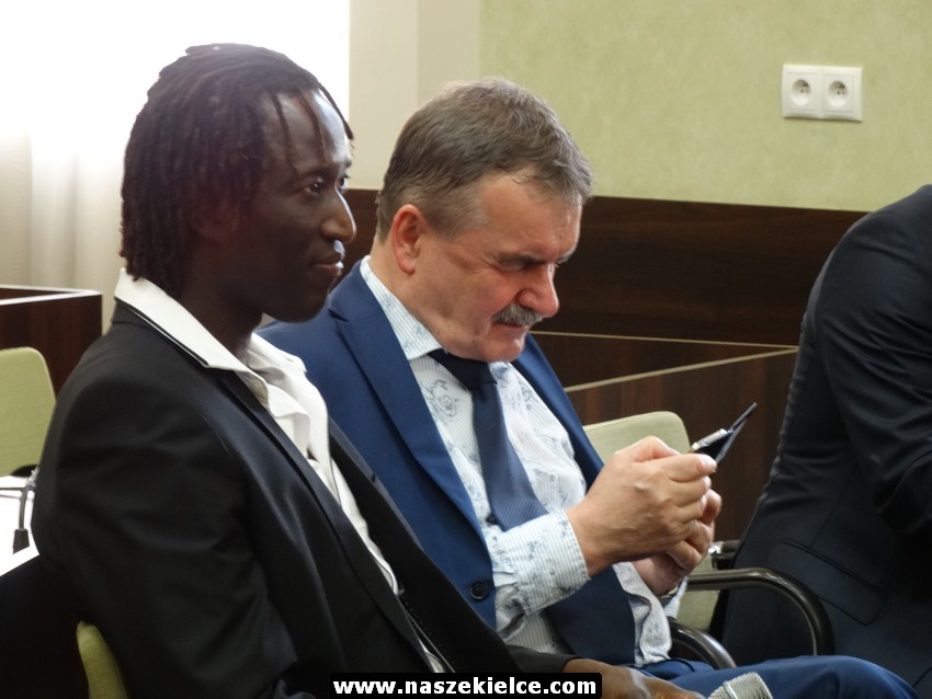  Radni zdecydują w poniedziałek o sprzedaży Korony Senegalczykom  