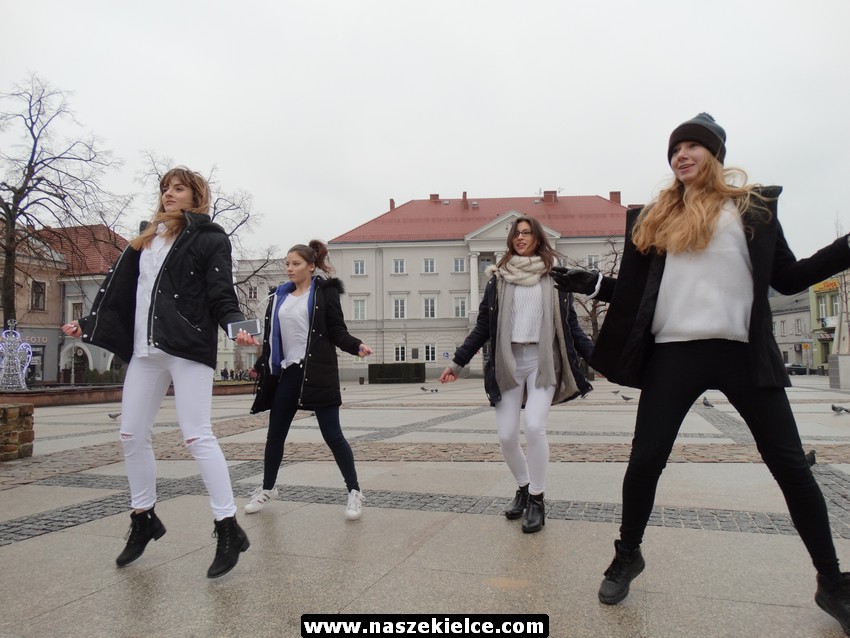 Uczniowie Słowackiego kręcą czołówkę studniówki 10.12.2016